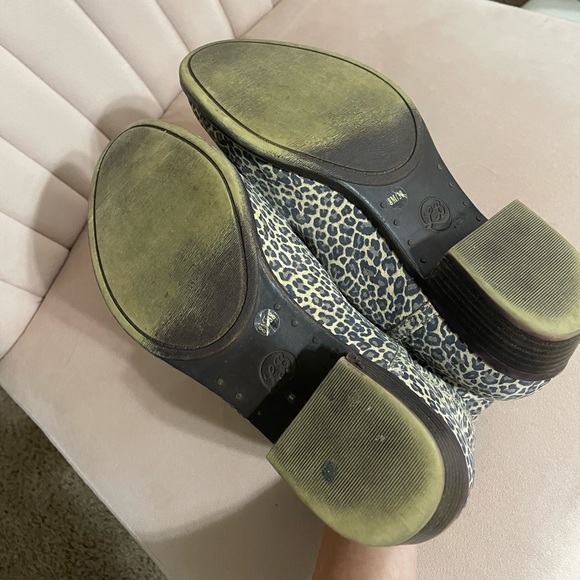 Lucky Brand Baley Ankle Leopard Print Booties - Picture 6 of 6